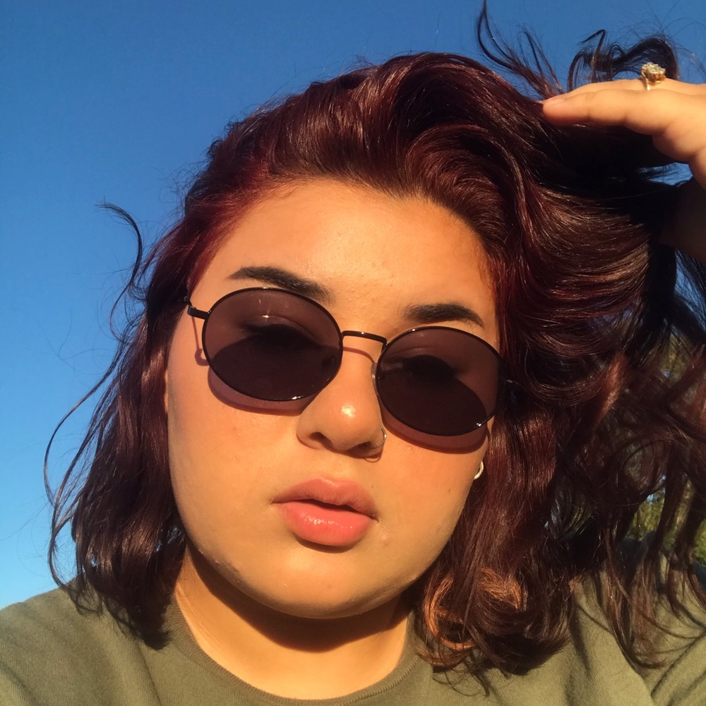 Meet your Posher, Annamaria